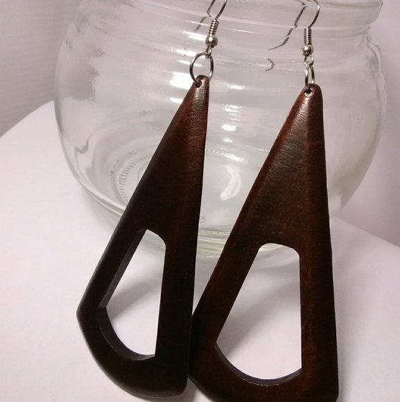 Jewelry - Picture 1 of 2